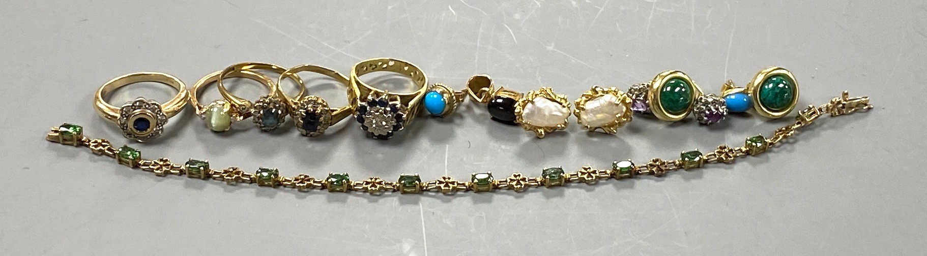 Mixed jewellery including three modern 9ct and gem set rings and two pairs of similar ear studs, gross 11.5 grams, a pair of 14k and baroque pearl earrings (no butterflies), gross 3.5 grams, a small 18k and cabochon set